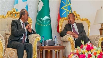 وزير دفاع الصومال ونظيره الإثيوبي يبحثان التعاون العسكري والأمني بين البلدين