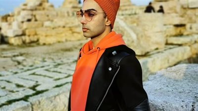 عراف بريطاني يتوقع أحداث اسوأ من كورونا في 2025