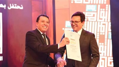 تكريم مصطفى كامل نقيب الموسيقيين في يوم الثقافة المصرية