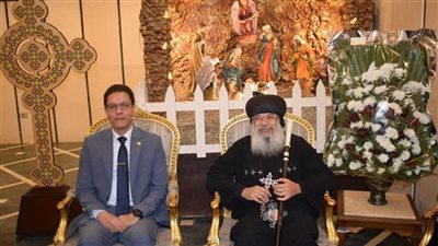 رئيس جامعة بنها يهنئ مطران بنها وقويسنا وشبرا بعيد الميلاد 