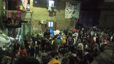 ضيق الحارات ووجود مواد سريعة الاشتعال يعوقا إطفاء حريق الزرايب