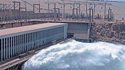 محافظ أسوان يهنئ بناة السد العالى بمناسبة مرور 65 عامًا على وضع حجر الأساس