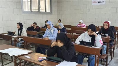 مؤسس «أمهات مصر»: امتحانات مبشرة في أول يوم لصفوف النقل بالفصل الدراسى الأول