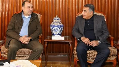 تفاصيل لقاء وزير قطاع الأعمال بمحافظ الدقهلية خلال زيارته لشركة الدلتا للأسمدة 