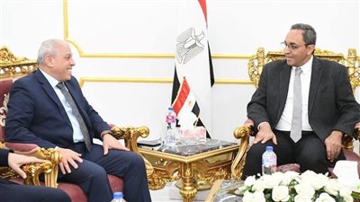 رئيس تنمية الصعيد ومحافظ قنا يوقعان بروتوكول تعاون لتدشين مزرعة لإنتاج شتلات قصب السكر 