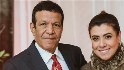 نشوى مصطفى تنشر صورة لزوجها قبل رحيله بيومين وتعلق: 