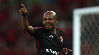 بيرسي تاو مودعا جمهور الأهلي: كنت هنا لأصنع التاريخ.. إلى اللقاء 