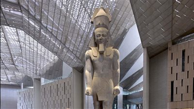 فبراير المقبل بدء تطبيق مواعيد الفتح لقاعات العرض الرئيسية بالمتحف المصري الكبير 