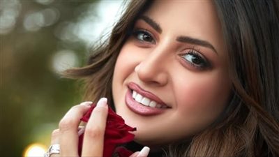 فيديو مخل وتصريحات جريئة| نص تحقيقات اتهام منى فاروق بنشر الفسق والفجور