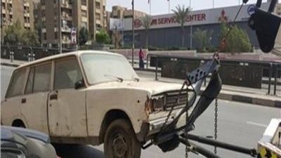 حملات مرورية مكثفة| رفع 41 سيارة ودراجة نارية متهالكة خلال 24 ساعة