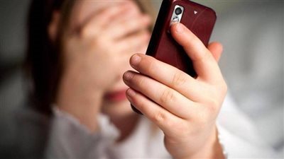 مقاطع فيديو وتهديد بالقتل.. المشدد 3 سنوات لشاب ابتز خطيبته بصور عارية