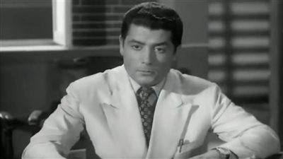 خلاف عائلة شكري سرحان ومصطفى متولي.. نجم كل العصور معركة وهمية أشعلتها السوشيال ميديا