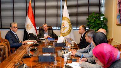 وزيرة البيئة تؤكد ضرورة مشاركة القطاع الخاص والاستثمار في المشروعات الخضراء 