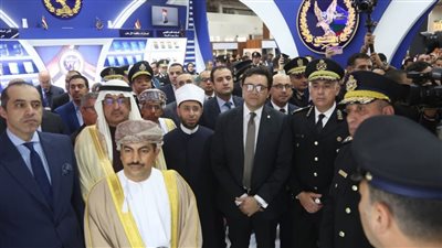 وزير الإعلام العماني يهنئ مصر بمناسبة عيد الشرطة الـ73