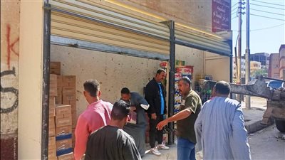 بجهود الوحدة المحلية بأسوان.. تكثيف أعمال النظافة العامة وإزالة التعديات