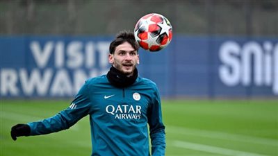 كفاراتسخيليا على رأس قائمة باريس سان جيرمان ضد ريمس في الدوري الفرنسي 