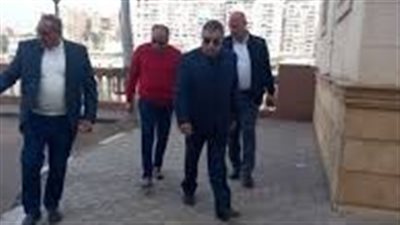 بمتابعة محافظ الدقهلية.. بدء جمع القمامة من باب العمارة بحى جنوب المنصورة 