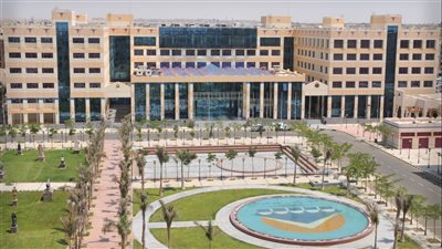 بالصور..استغاثات طلبة جامعة 6 أكتوبر بوزير التعليم العالي بعد تجاهل رئيس الجامعة 