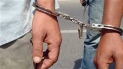 ضبط المتهمين بالتعدي على أجنبي وسرقته بالإكراه في مدينة نصر 