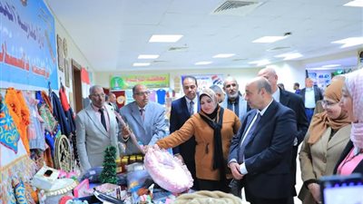 بالصور.. «تعليم أسيوط» يشارك في معرض منتجات طلاب المدارس بالعاصمة الإدارية