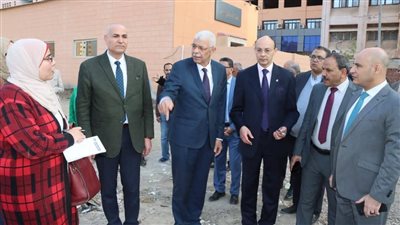 تفاصيل جولة رئيس جامعة المنوفية بكليتي الطب وطب الأسنان