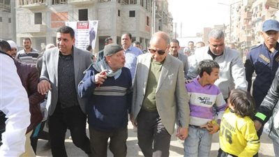محافظ المنيا يتفقد الأعمال الإنشائية لعمارات المجمع السكنى بديل الإيواء بمنطقة السلخانة