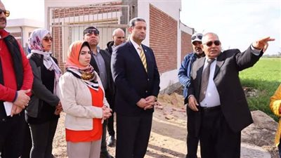 زيارة مفاجئة.. محافظ دمياط يوجه بسرعة إنهاء محطة صرف صحي كفر شحاتة 
