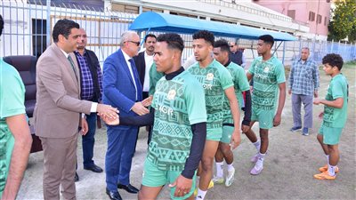 بالصور.. محافظ الأقصر يجري زيارة ميدانية للنادي الرياضي