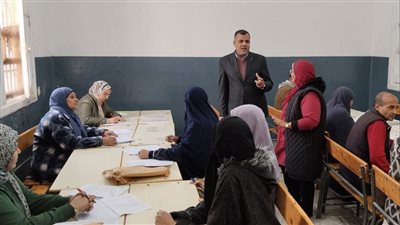 مدير «تعليم دمياط» يتفقد لجنتي النظام والمراقبة للشهادة الإعدادية