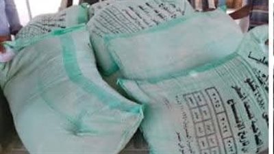 ضبط نصف طن دقيق بلدى قبل بيعها بالسوق السوداء بالأقصر