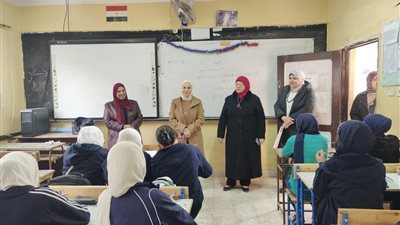 وكيل تعليم القاهرة تتفقد مدارس إدارتى غرب مدينة نصر وعين شمس التعليمية