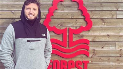 إسلام عادل يخوض فترة معايشة فنية وإدارية لمدة أسبوعين في نوتنغهام فورست الإنجليزي