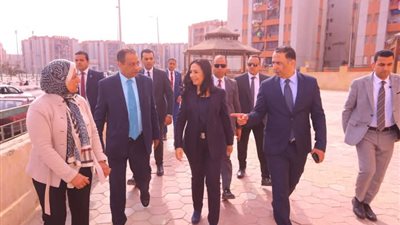جولة مفاجئة لوزيرة التضامن على الوحدات الاجتماعية بالقاهرة