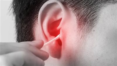 طنين الأذن أبرزها.. مشاكل صحية خطيرة يسبب العود القطني