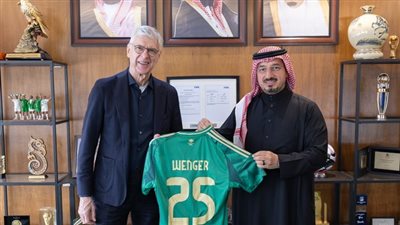 رئيس الاتحاد السعودي يستقبل الفرنسي أرسين فينجر.. صور 