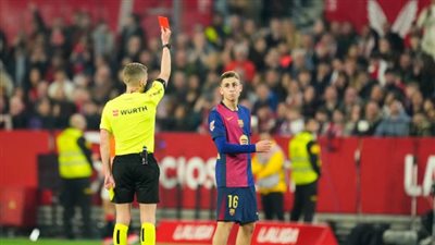 عقوبة رسمية تحرم برشلونة من لاعب بارز أمام رايو فاليكانو