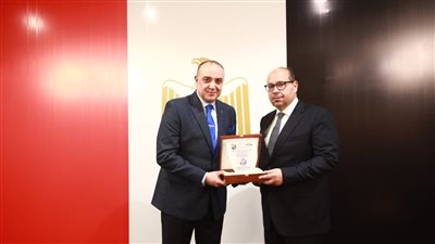 برقية دعم وتأييد للرئيس السيسي.. مجلس الشمس يكرم رؤساء وأعضاء مجالس الاتحادات 