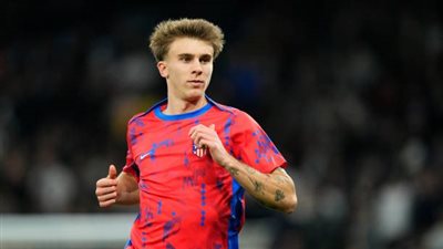 جوهرة أتلتيكو مدريد تشعل سوق الانتقالات.. صراع بين البافاري والبلوز على ضمه