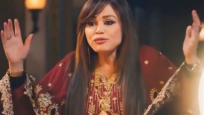 بالصور.. إلهام شاهين تكشف عن شخصيتها في 