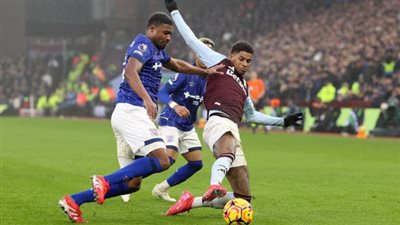 إيبسويتش تاون يفرض التعادل على أستون فيلا في الدوري الإنجليزي