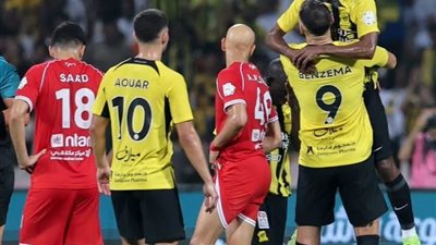 الاتحاد يتصدر دوري روشن بفوز كاسح على الوحدة والتعاون يعبر الخليج 