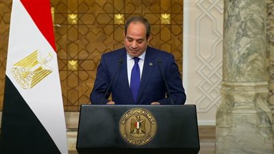الرئيس السيسي يشهد احتفال وزارة الأوقاف بليلة القدر ويكرم حفظة القرآن الكريم
