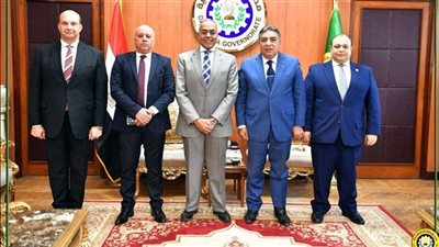 محافظ الدقهلية يستقبل وفد الوطنية للانتخابات لنشر الثقافة الديمقراطية