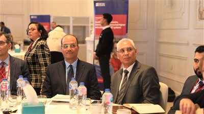 رئيس جامعة المنيا يشارك في ندوة 