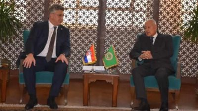 «أبوالغيط» يؤكد لرئيس وزراء كرواتيا الرفض العربي لأطروحات تهجير الفلسطينيين