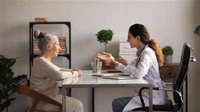 كيف تتعامل مع الصحة العقلية لكبار السن؟