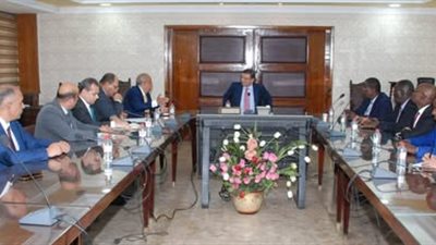 وزير الزراعة يتابع الموقف التنفيذي للمزرعة المصرية الأوغندية المشتركة