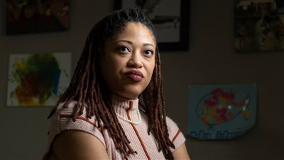 قد تكون أحدهم.. ما هي علامات التوحد عند الكبار؟