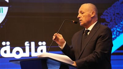 أبو ريدة يطالب بتطوير الفار في الدوري المصري والشركة المسئولة تتهرب