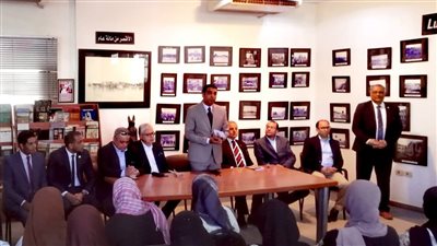 وفد وزارة الصحة يلتقي بعدد من الرائدات الريفيات في الأقصر